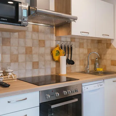 Apartman Blue Door Lesce