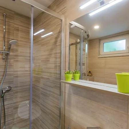 Blue Door Apartman *
