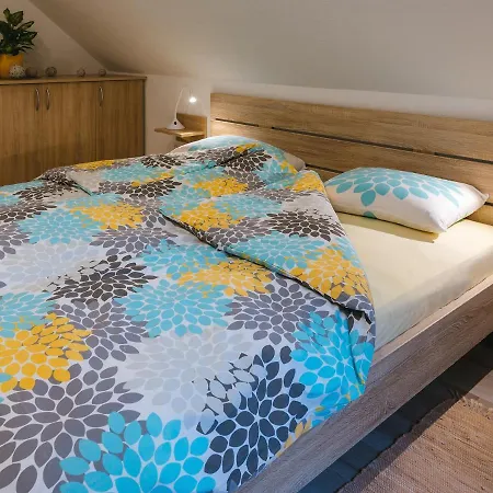 Apartment Blue Door Lesce (Upper Carniola)